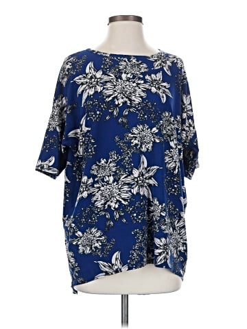 Lularoe 3/4 Sleeve T-Shirt (view 1)