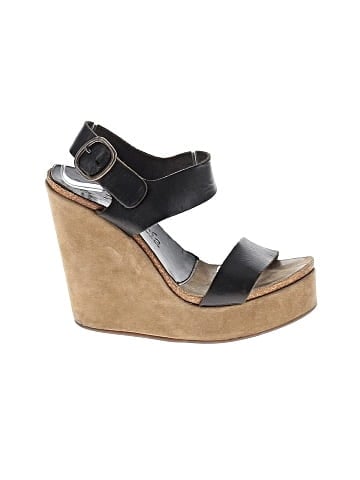 Pedro Garcia Wedges (view 1)