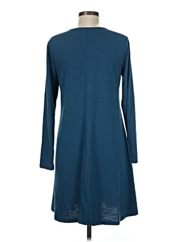 Old Navy Casual Dress (view 2)