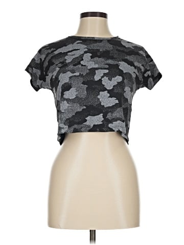 Lululemon Athletica Short Sleeve T-Shirt (view 1)
