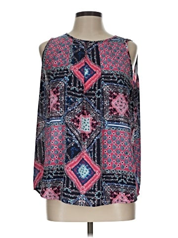 DR2 Sleeveless Blouse (view 1)