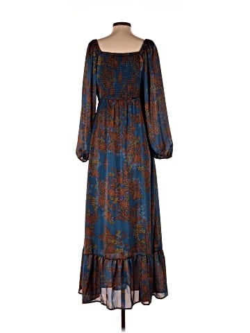 Skies Are Blue Casual Dress (view 2)
