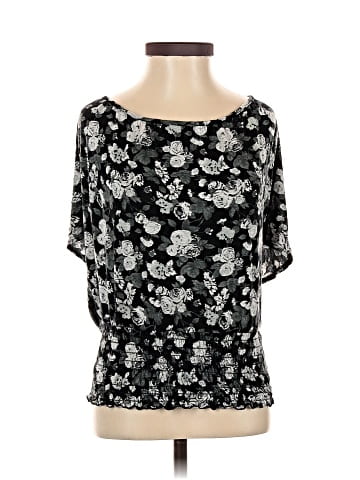 Julie's Closet Short Sleeve Blouse (view 1)