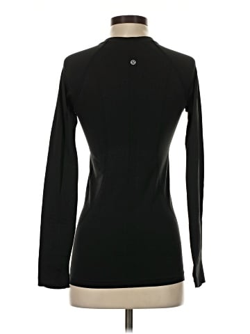 Lululemon Athletica Long Sleeve T-Shirt (view 2)