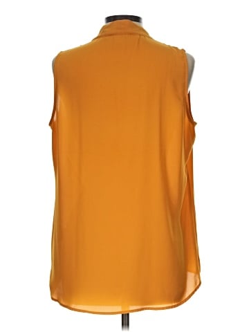 Rose + Olive Sleeveless Blouse (view 2)