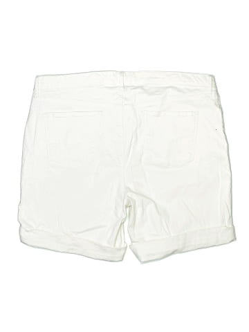 Gloria Vanderbilt Shorts (view 2)