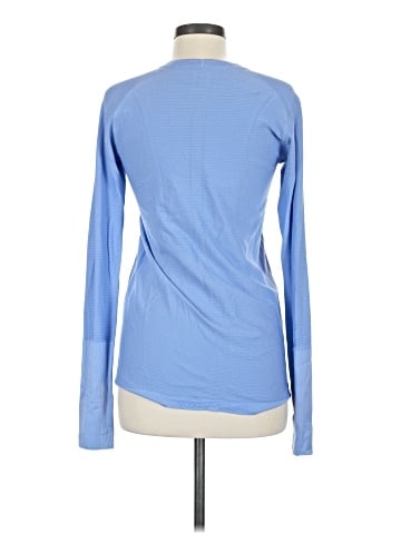 Lululemon Athletica Long Sleeve T-Shirt (view 2)
