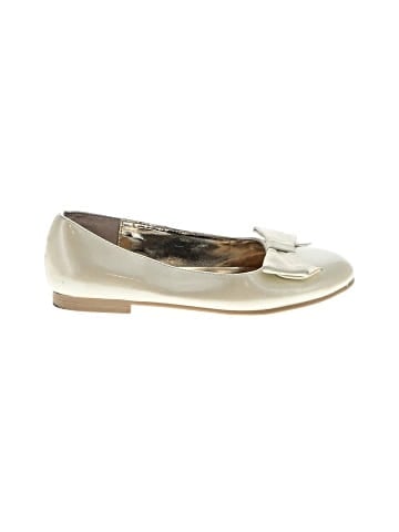Nina Flats (view 1)