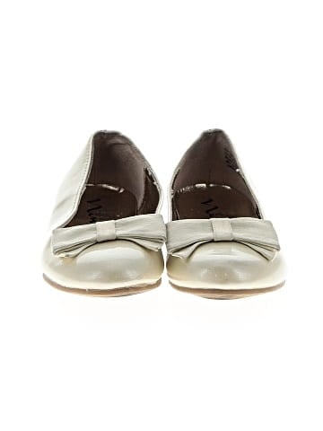 Nina Flats (view 2)