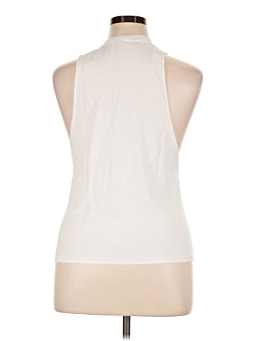 Hanes Sleeveless Top (view 2)