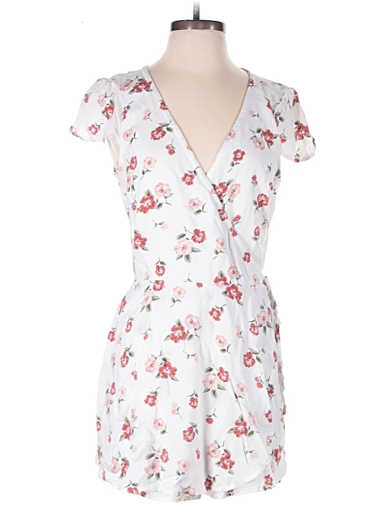 Pre-owned Hollister Romper In White