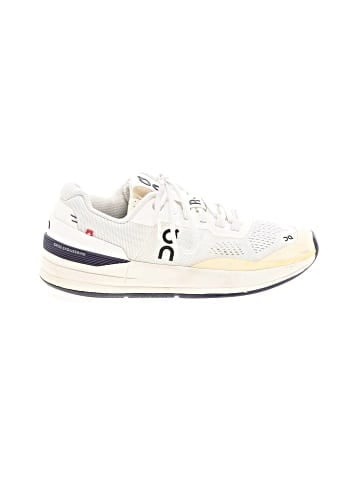 On Cloud Sneakers (view 1)