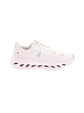 On Cloud Sneakers (view 1)