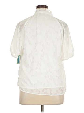 CeCe Short Sleeve Blouse (view 2)
