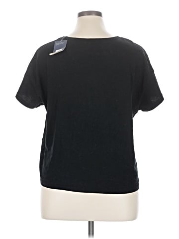Universal Thread Short Sleeve T-Shirt (view 2)