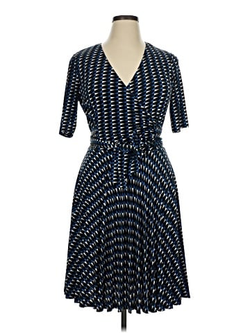 Donna Morgan Casual Dress (view 1)