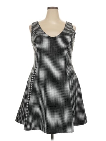 Forever 21 Plus Casual Dress (view 1)