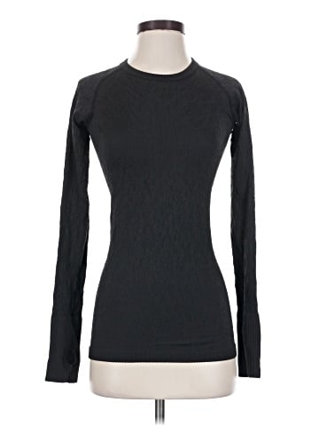 Lululemon Athletica Long Sleeve T-Shirt (view 1)