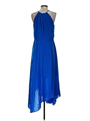 Red Saks Fifth Avenue Casual Dress (view 2)