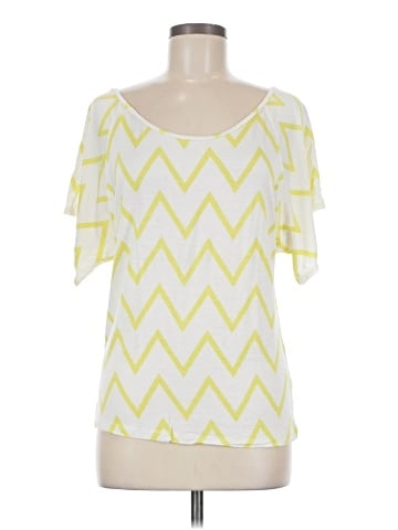 Old Navy Short Sleeve T-Shirt (view 1)