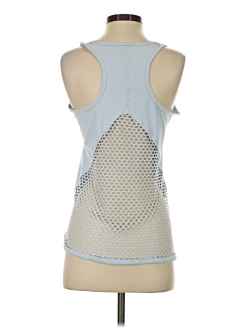 Yogalicious Sleeveless Top (view 2)