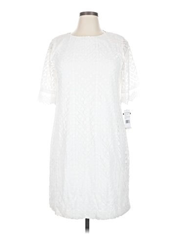 Sandra Darren Casual Dress (view 1)