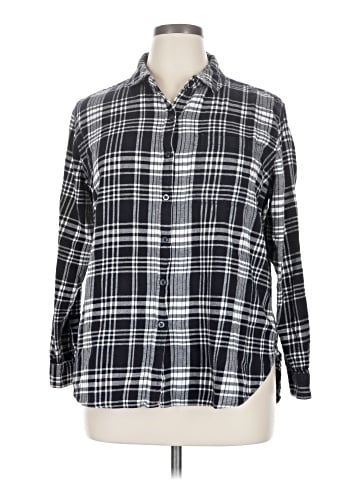 Gap Long Sleeve Button-Down Shirt (view 1)