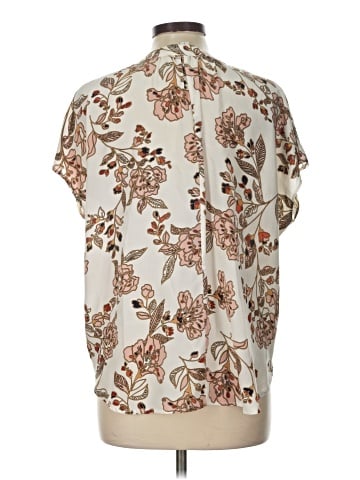 Amour Vert Short Sleeve Blouse (view 2)