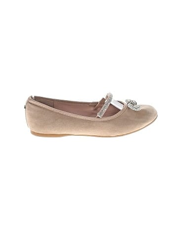Nina Flats (view 1)