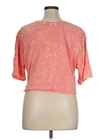 Fashion Nova Short Sleeve T-Shirt (view 2)