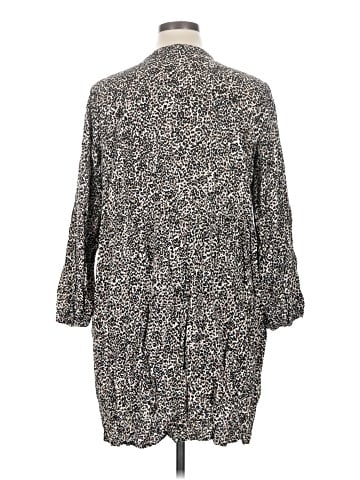 Old Navy Casual Dress (view 2)