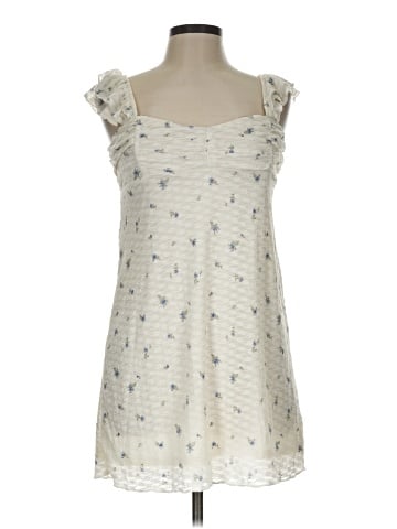 No Boundaries Casual Dress (view 1)
