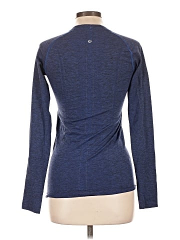Lululemon Athletica Long Sleeve T-Shirt (view 2)
