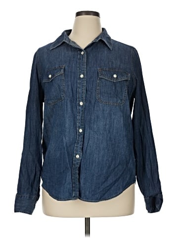 Universal Thread Long Sleeve Button-Down Shirt (view 1)