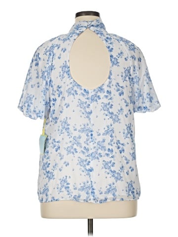 CeCe Short Sleeve Blouse (view 2)