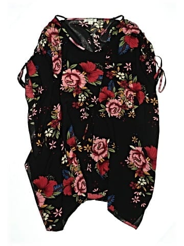 Simply Noelle Swimsuit Cover Up (view 1)