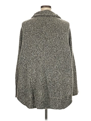 Leo & Nicole Pullover Sweater (view 2)