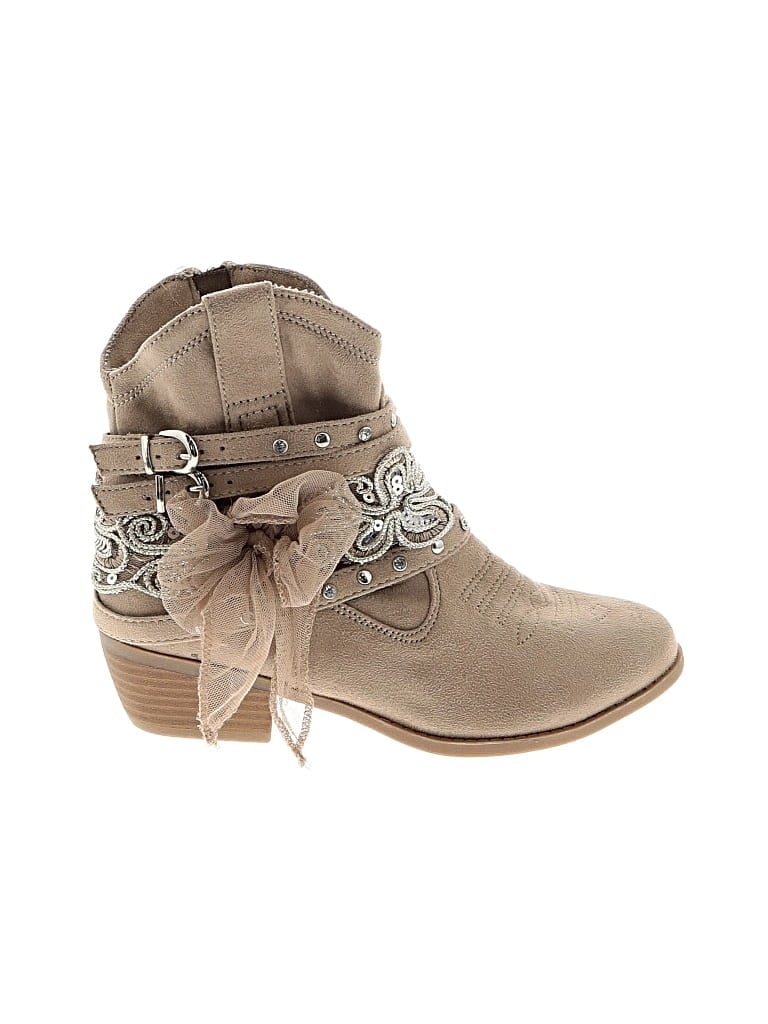 Pre-owned Charming Charlie Ankle Boots In Tan