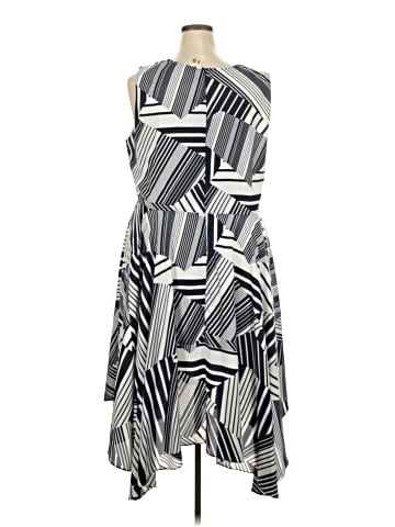 Julia Jordan Casual Dress (view 2)