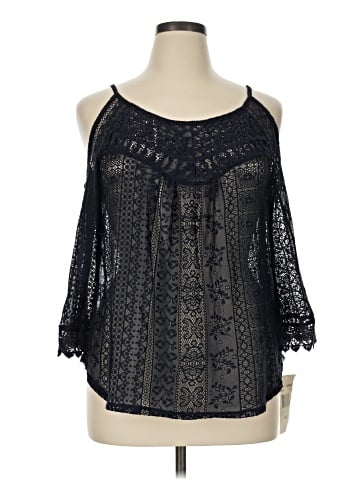 Eyeshadow 3/4 Sleeve Blouse (view 1)