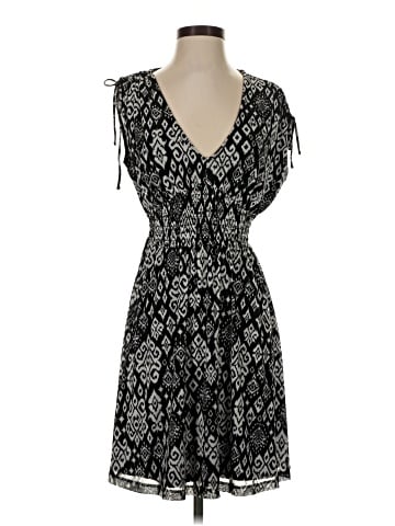 Old Navy Casual Dress (view 1)