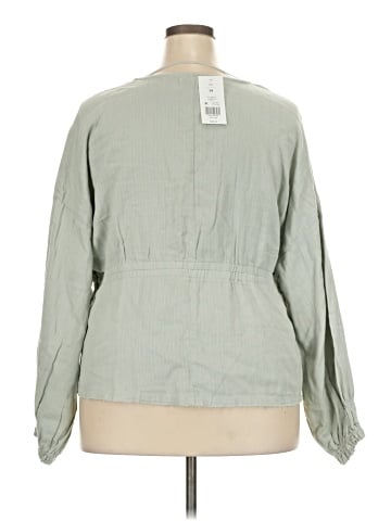 True Craft 3/4 Sleeve Blouse (view 2)
