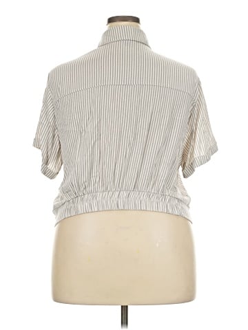Torrid Short Sleeve Blouse (view 2)