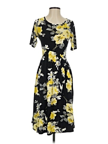 Chris & Carol Casual Dress (view 1)
