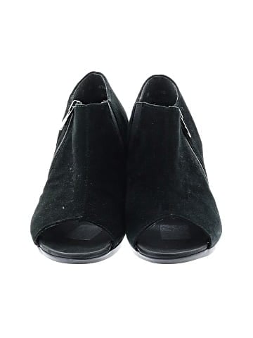 Munro American Ankle Boots (view 2)