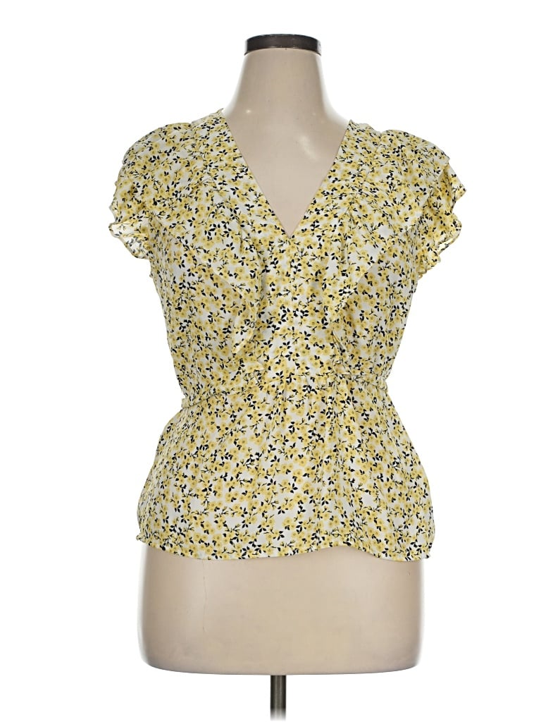 Pre-owned Max Studio Sleeveless Blouse In Yellow