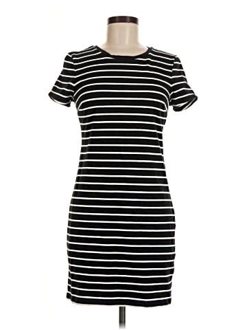 Old Navy Casual Dress (view 1)
