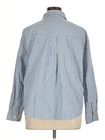 Old Navy Long Sleeve Button-Down Shirt (view 2)