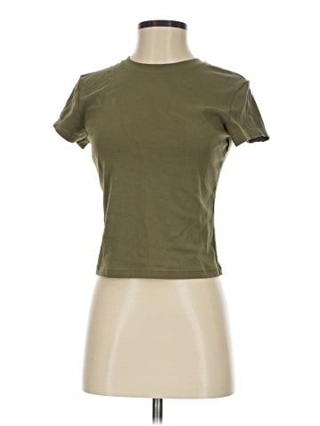 Uniqlo Short Sleeve T-Shirt (view 1)