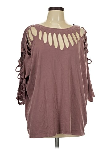 Torrid 3/4 Sleeve T-Shirt (view 1)